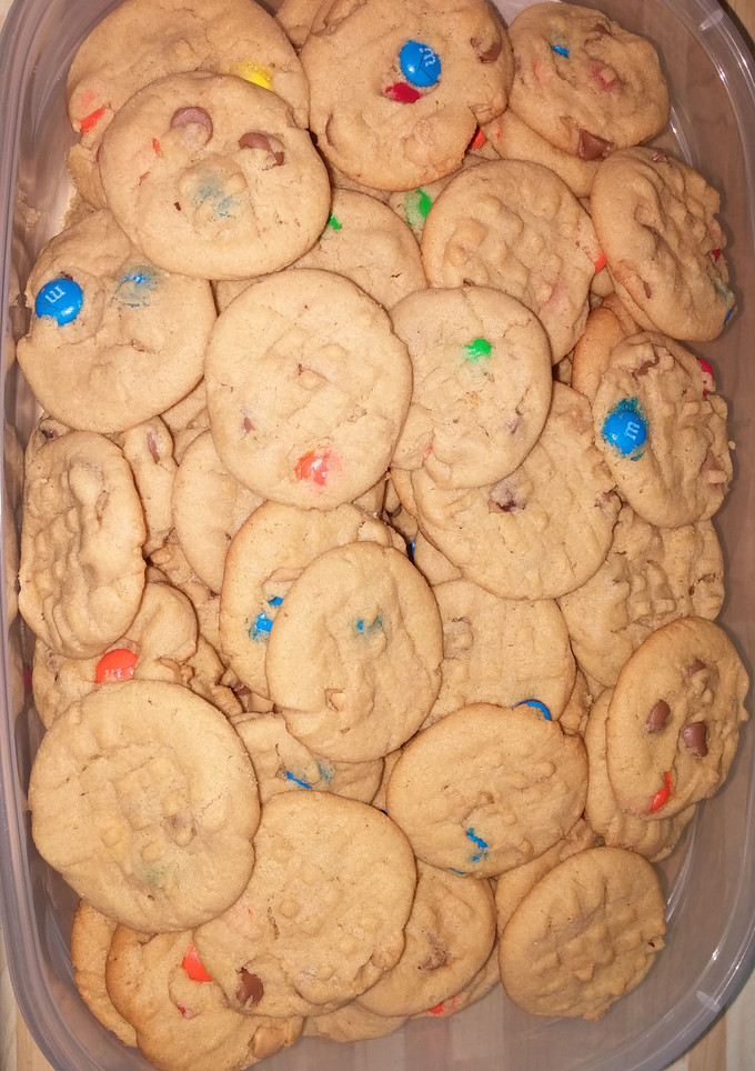 A picture of Peanut Butter Cookies.
