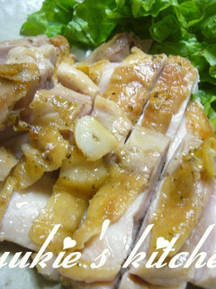 A picture of Crispy Garlic Chicken Sauté.