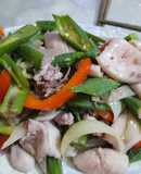 Mực xào đậu bắp