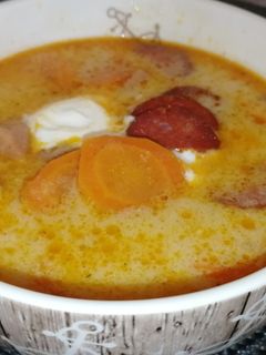 Tejfölös lencseleves recept fotója