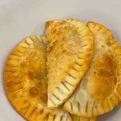 حشوه سمبوسه بيتزا النقانق🍕-レシピのメイン写真