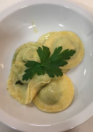 Una foto de Margaritas con radicchio, ricota y espinacas