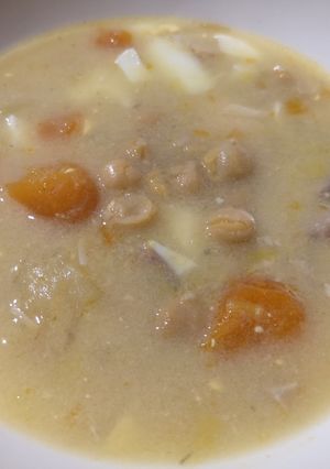 A picture of Chicken and Vegetable Stew (Puchero or Cocido).