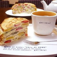 A picture of Strawberry, Kiwi, and Peach Mille Crêpes Cake.