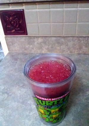 A picture of Strawberry Medley Tea Smoothie.