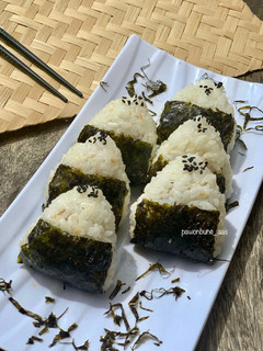 Foto resep Onigiri Tuna Mayo (Nasi Kepal ala Jepang)