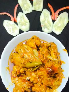 চিকেন কষা (Chicken kosha recipe in Bengali) রেসিপির প্রধান ছবি