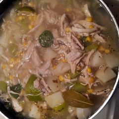 A picture of Tortilla chicken lime soup.