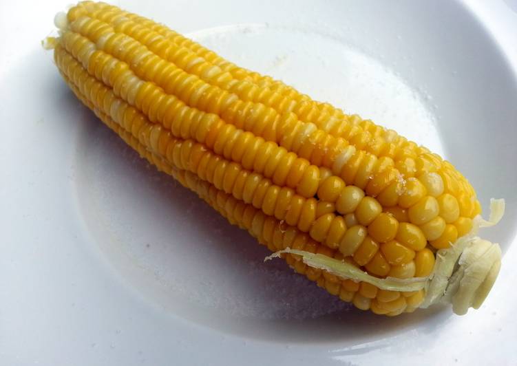 Simple Way to Prepare Super Quick Homemade Corn On The Cob With Butter And Salt