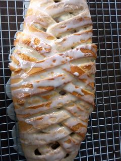 A picture of Fabulous apple bread.