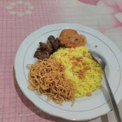 Nasi kuning রেসিপির প্রধান ছবি