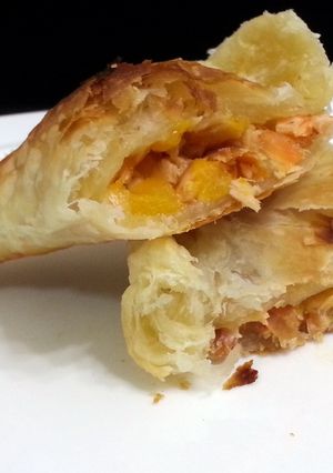A picture of Salmon And Peach Puff Pastry Snack.