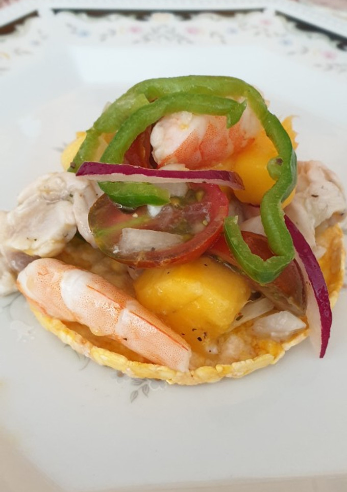 Una foto de Ceviche de dorada y mango a mi manera