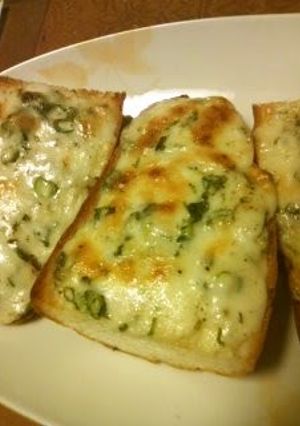 A picture of An Easy Snack! Cheese and Mayonnaise Toasted Baguettes.