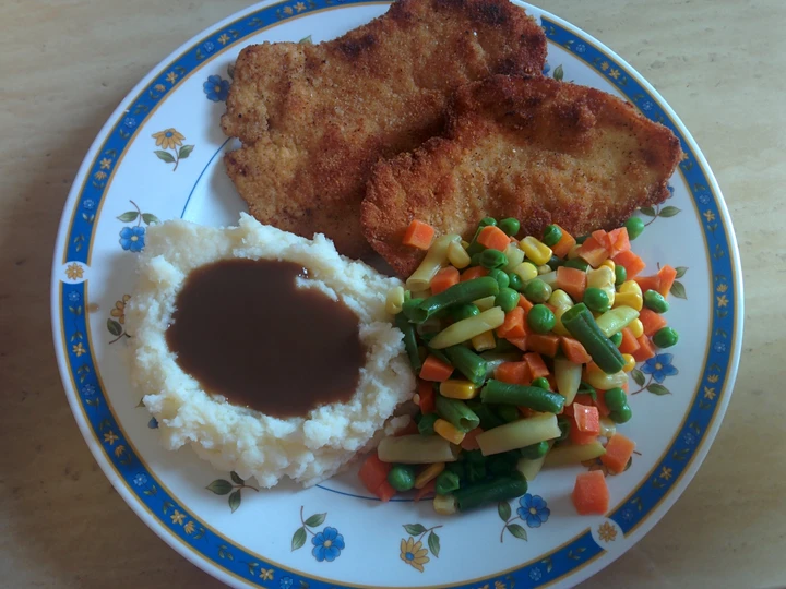 Simple Way Make Recipe Breaded and tenderized chicken breast that is  Makes Drooling, Addictive}