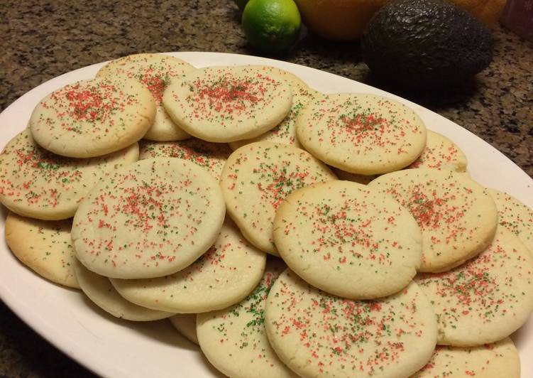Steps to Prepare Homemade Sugar Cookies (cutter)