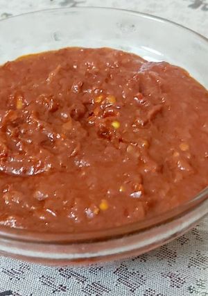 A picture of Szechuan sauce.
