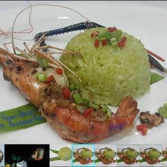 A picture of Garlic and Pepper Prawn Serve with Green Jasmine Rice.