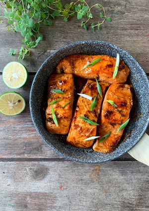 Foto resep Honey Garlic Salmon