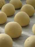 Fluffy & Chewy Pao de Queijo (Cheese Bread)