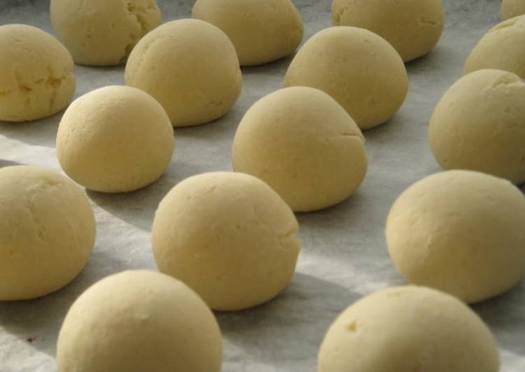 Recipe of Any-night-of-the-week Fluffy &amp; Chewy Pao de Queijo (Cheese Bread)
