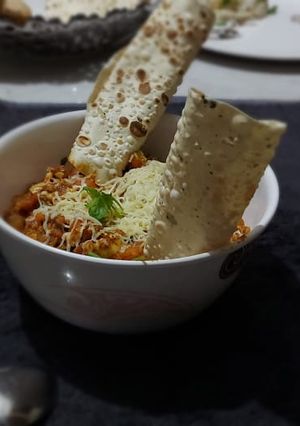 વેજ. ચીઝ જયપુરી(Veg. Cheese jaipuri Recipe In Gujarati) રેસીપી મુખ્ય ફોટો