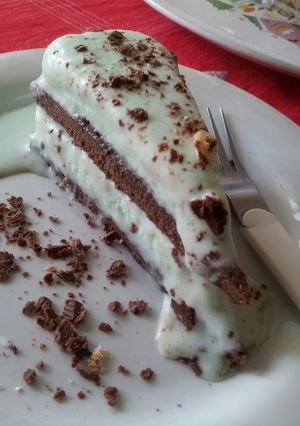 A picture of AMIEs CHOCO MINT Cake.