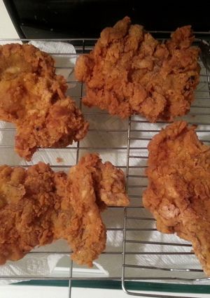 A picture of Homestyle Country Fried Boneless Chicken Thighs.