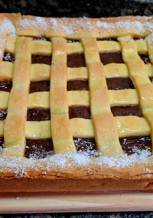 Una foto de Pastafrola cuadrada con aceite