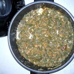 A picture of Palaveer sauce and fish.