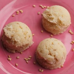 A picture of Raw Rice and White Sesame Cookies.
