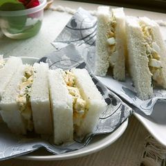 A picture of Easy Egg Sandwiches in 5 Minutes!.