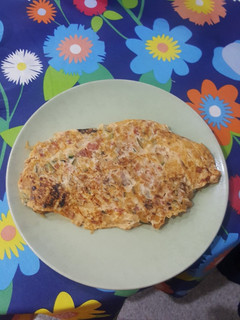 Una foto de Tortilla de verduras y jamón cocido