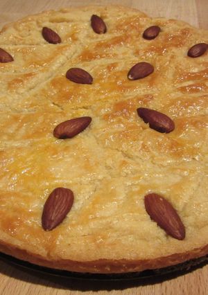 A picture of Dutch Butter cake.