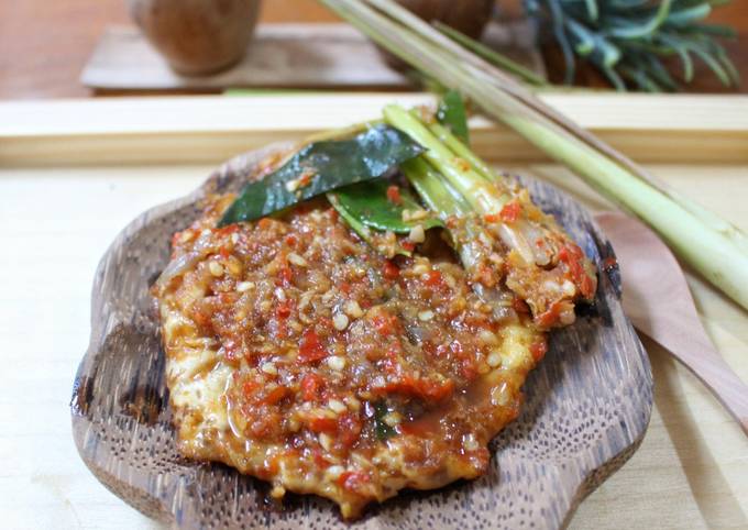 Telur Ceplok Bumbu Bali