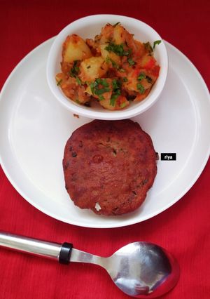 व्रत की खस्ता कचोरी रेसिपी मुख्य फोटो