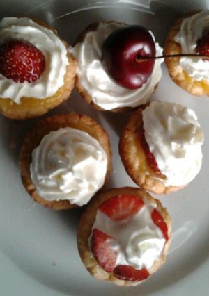 A picture of Ladybirds Little Lemon Tarts.