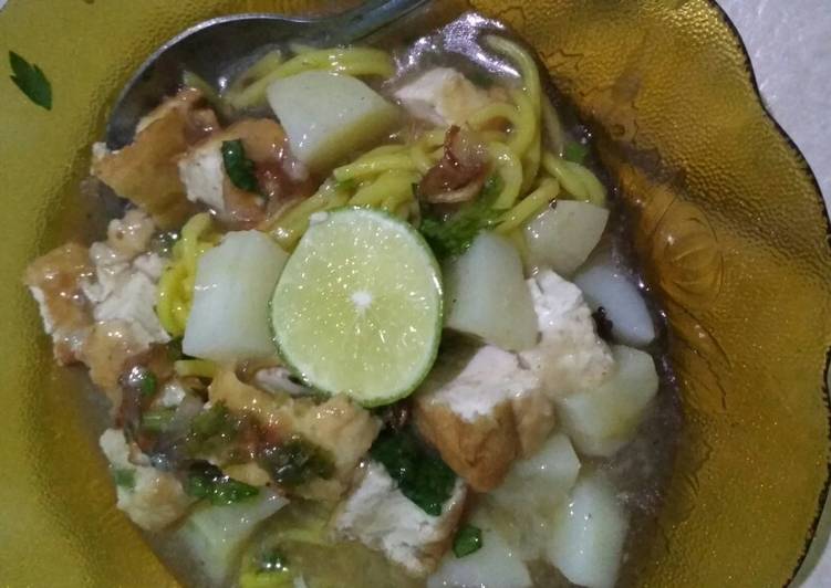 Cara Praktis Memasak Mie rebus Medan ala kadarnya #anakkos Yang Lezat Sekali