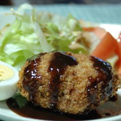 A picture of Easy Menchi Katsu (Deep-fried Minced Meat Patties).