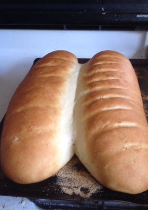 A picture of Basic fluffy white bread.