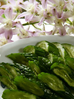 A picture of Easy & Instant Cucumber Pickles.