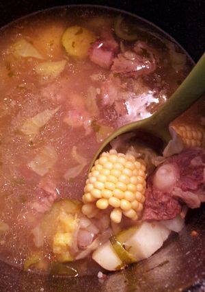 A picture of Mexican style beef soup / caldo d res.