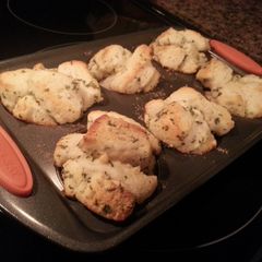 A picture of Mini Garlic Monkey Bread.
