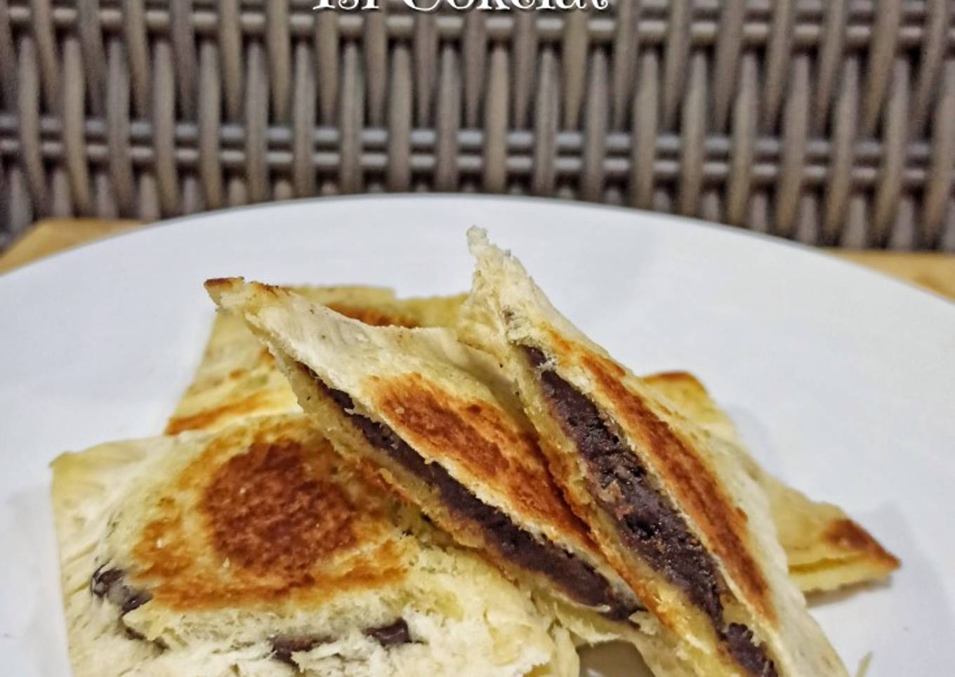 527. Roti Panggang Isi Cokelat