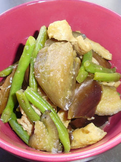 A picture of Stir-Fried and Simmered Eggplants, Green Beans and Deep-fried Tofu.