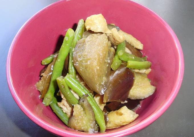 Stir-Fried and Simmered Eggplants, Green Beans and Deep-fried Tofu