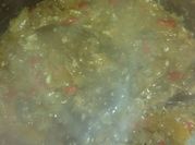 Una foto de churrasco encebollado