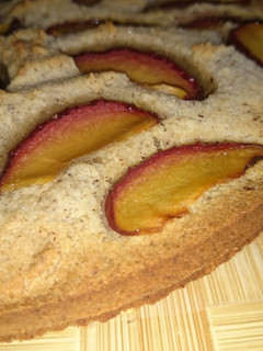 A picture of Almond and plum cake.