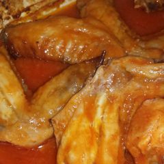 A picture of Kickin Hot wings.