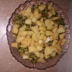 A picture of Fry aloo matar.